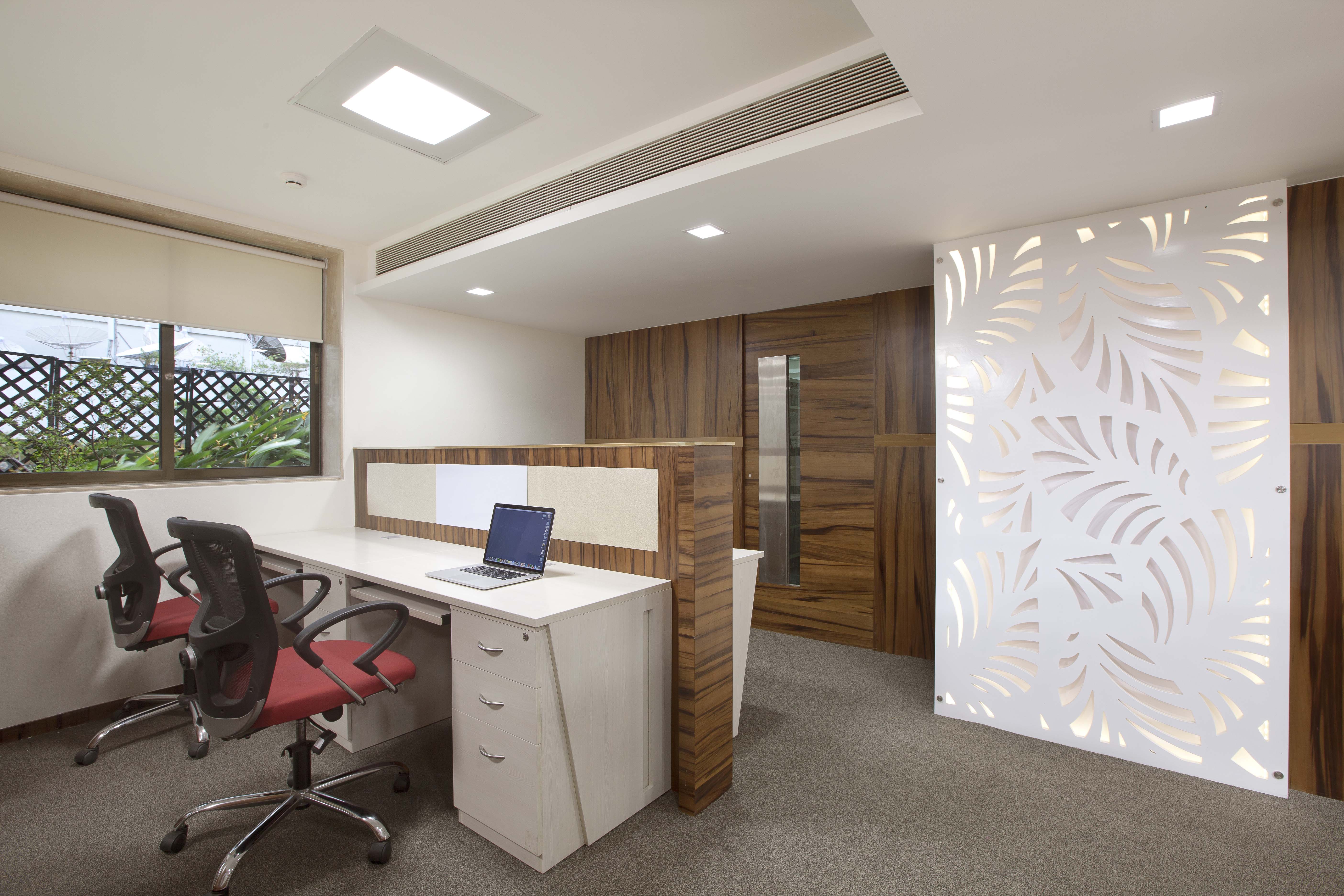 Acoustic treatment in modern office space